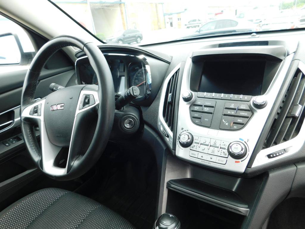 Used 2017 GMC Terrain SLE w/ Technology Package AWD/4WD image 20