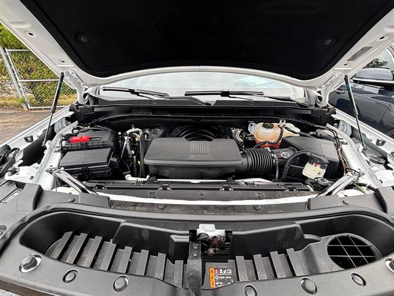 Used 2024 Chevrolet Suburban Z71 w/ Luxury Package image 58