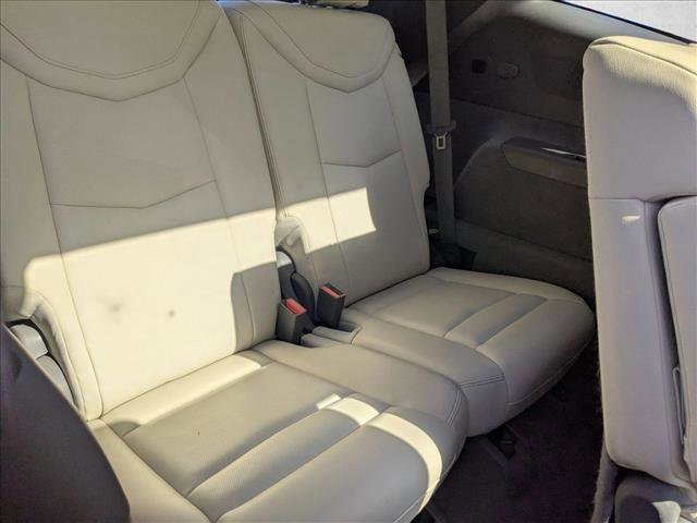 Used 2022 Cadillac XT6 Premium Luxury image 17
