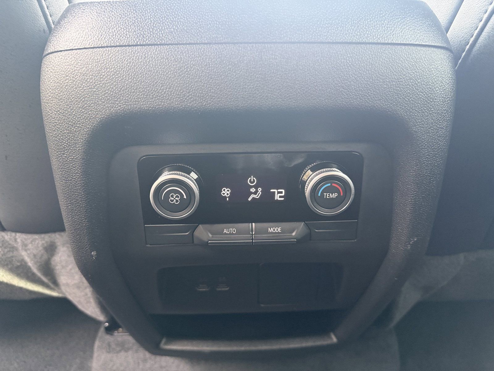 Used 2025 Buick Enclave Preferred image 32