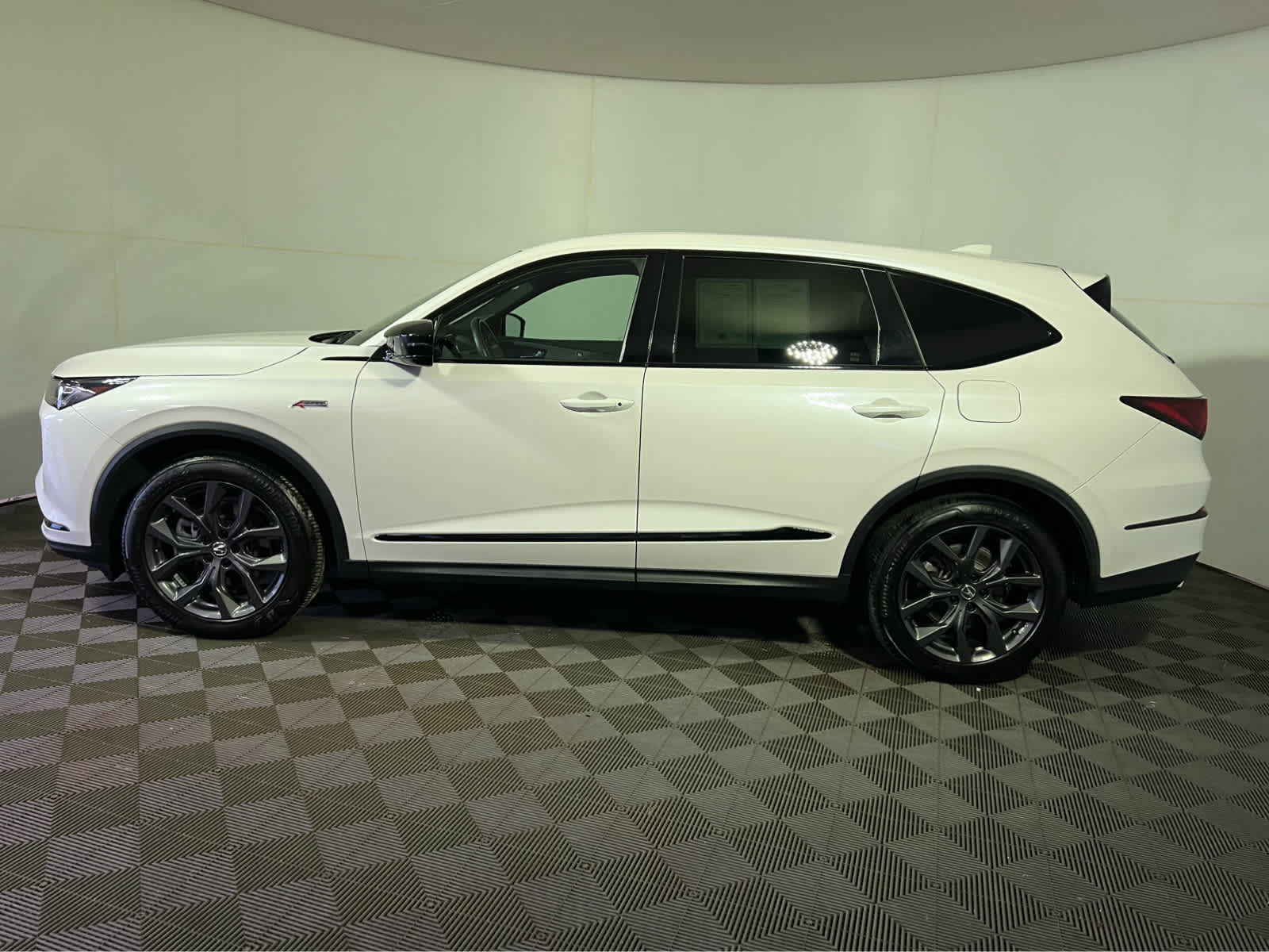 Certified 2024 Acura MDX A-Spec AWD/4WD image 4