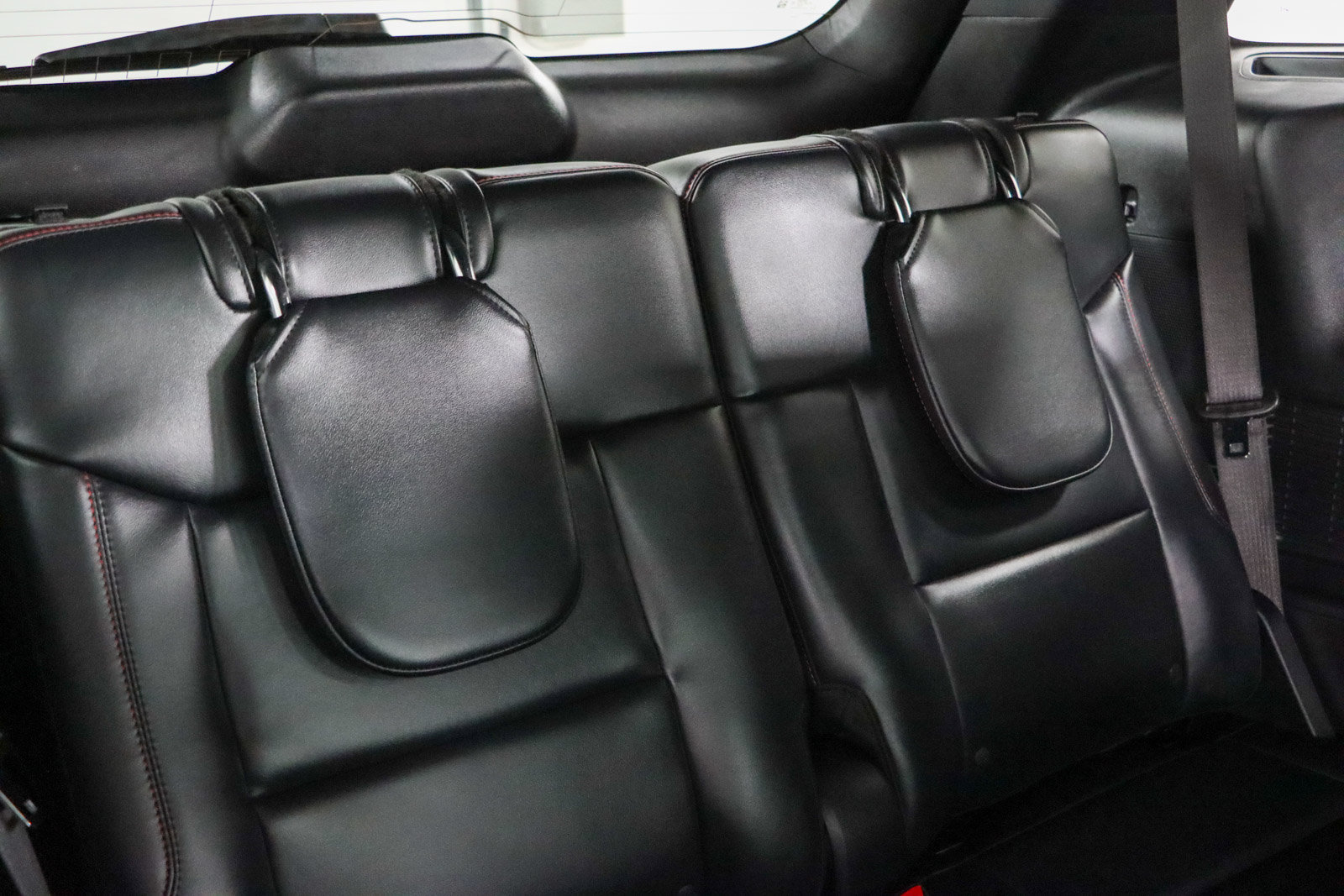 Used 2025 Ford Explorer ST AWD/4WD image 30