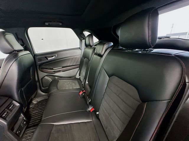 Used 2024 Ford Edge ST-Line AWD/4WD image 24