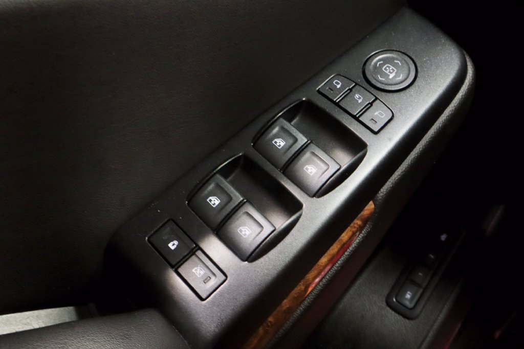 Used 2020 Chevrolet Suburban Premier w/ Max Trailering Package AWD/4WD image 26