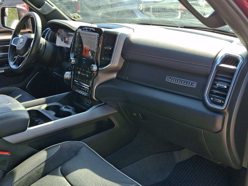 Used 2023 RAM 1500 Laramie AWD/4WD image 11