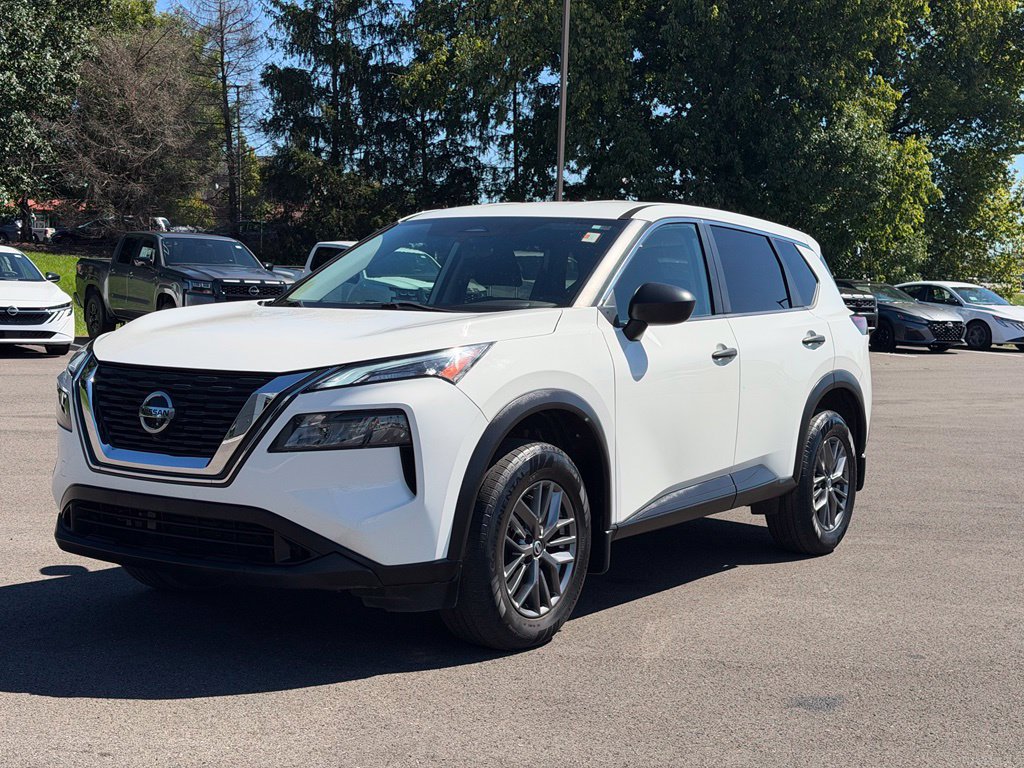 Used 2021 Nissan Rogue S AWD/4WD image 2