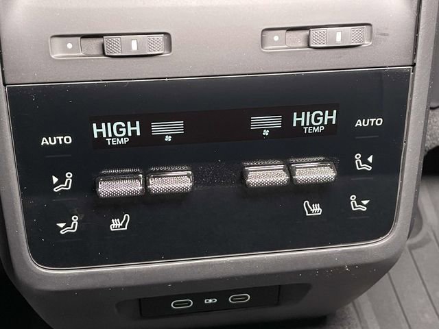 New 2025 Porsche Macan 4 Electric image 26