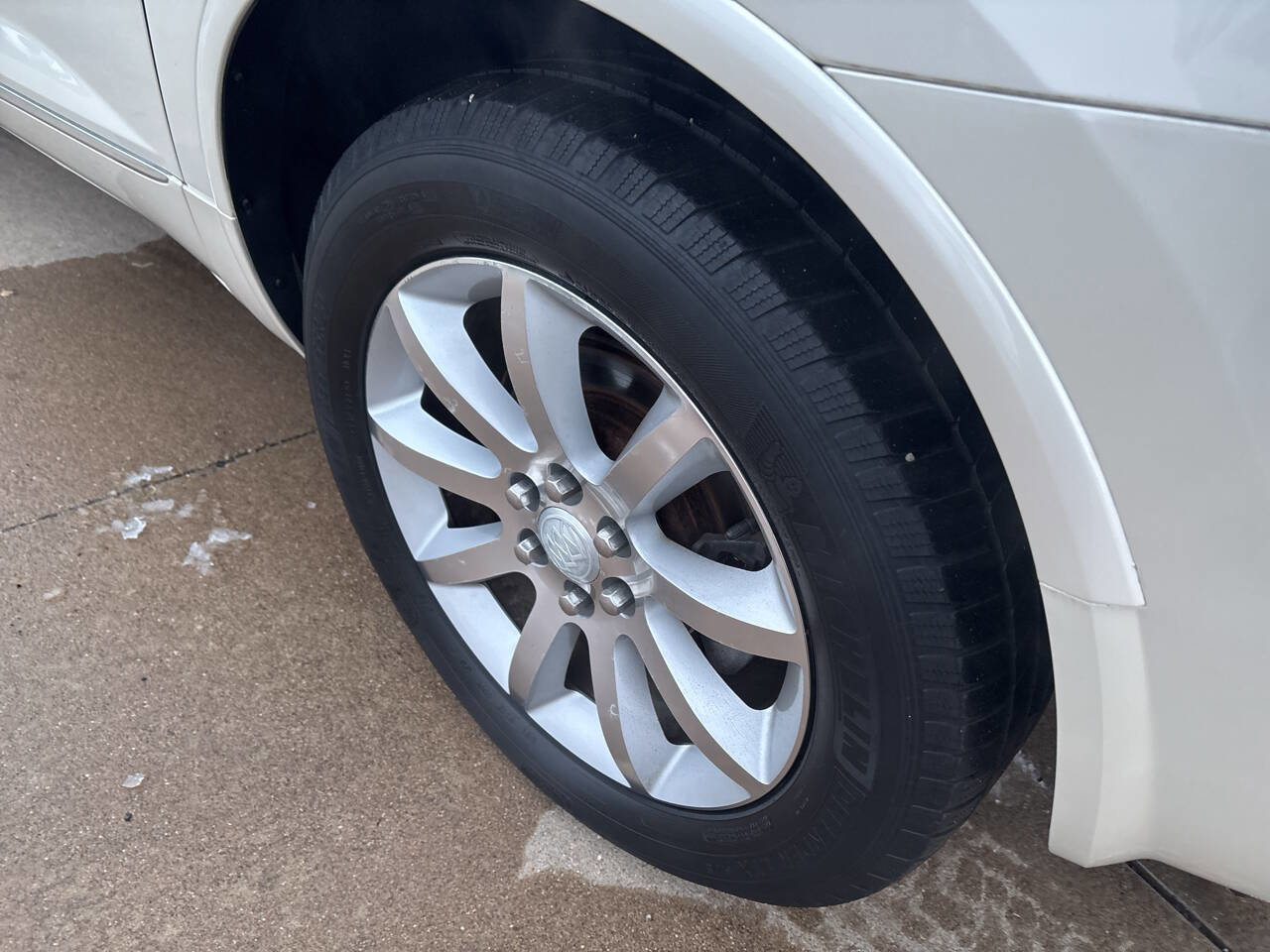 Used 2015 Buick Enclave Premium w/ Experience Buick Package image 11