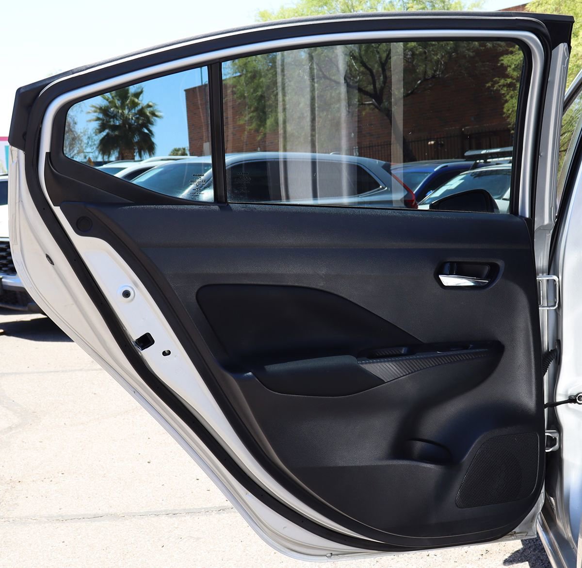 Used 2021 Nissan Versa SV FWD image 29