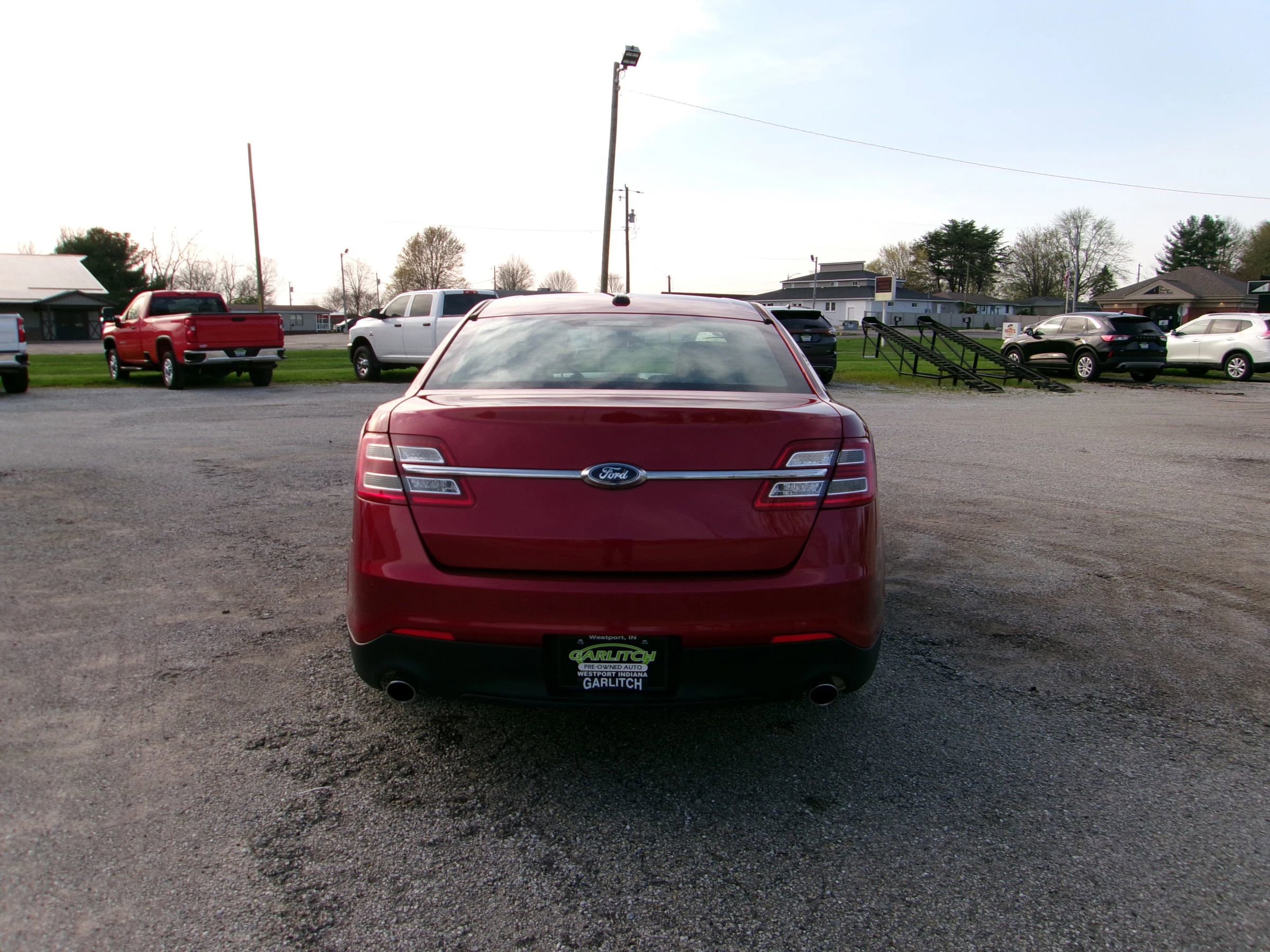 Used 2015 Ford Taurus Limited image 3