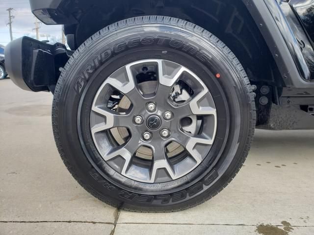 New 2026 Jeep Gladiator Sport AWD/4WD image 12