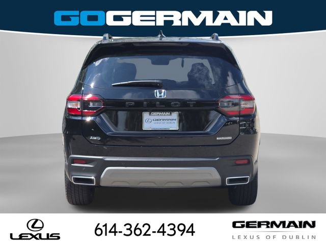 Used 2025 Honda Pilot Touring image 9