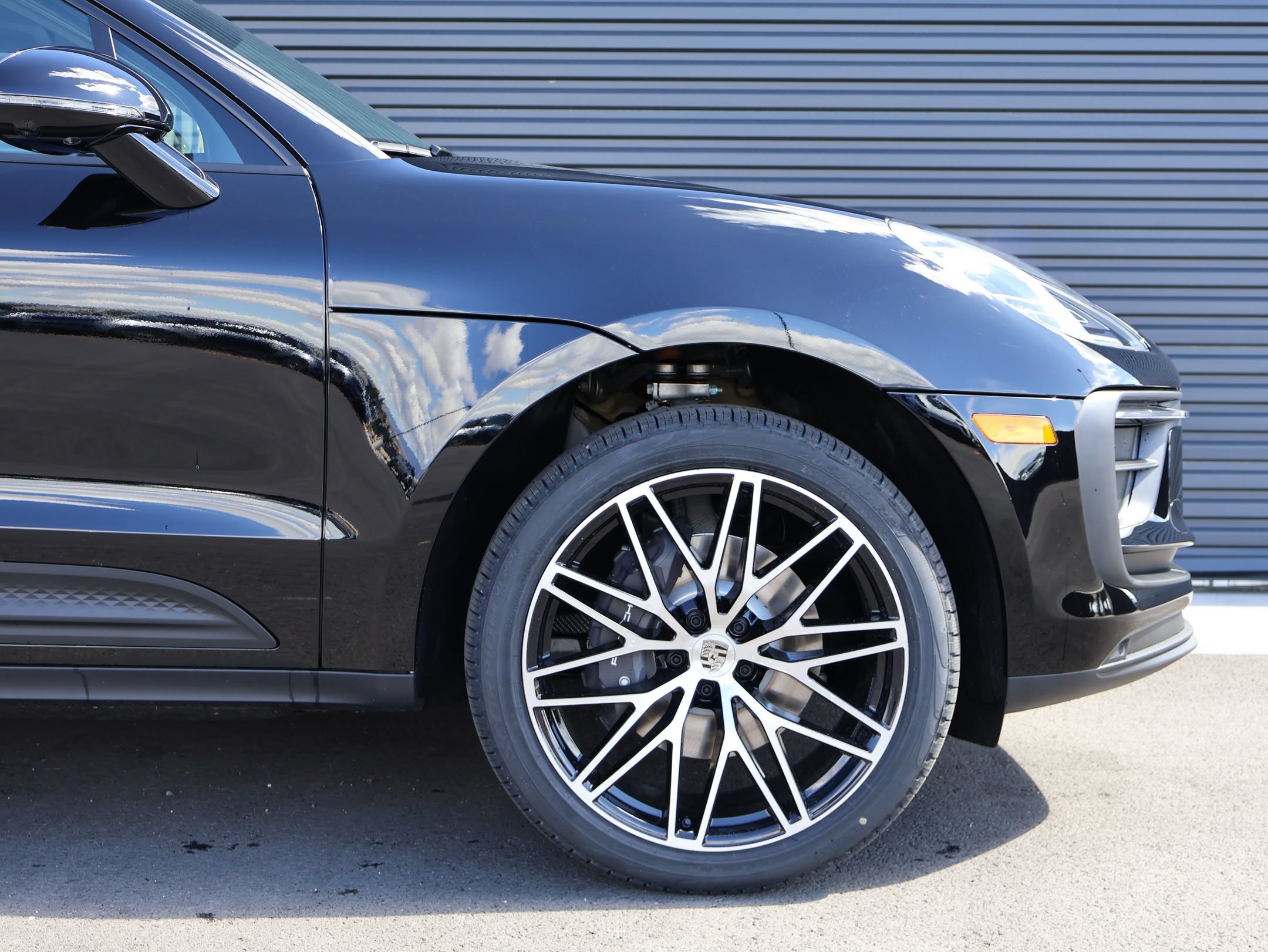 New 2026 Porsche Macan AWD/4WD image 11
