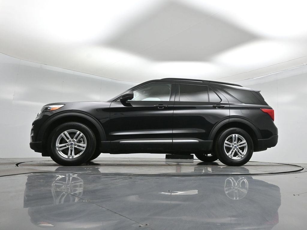 Certified 2024 Ford Explorer XLT w/ Equipment Group 202A AWD/4WD image 53