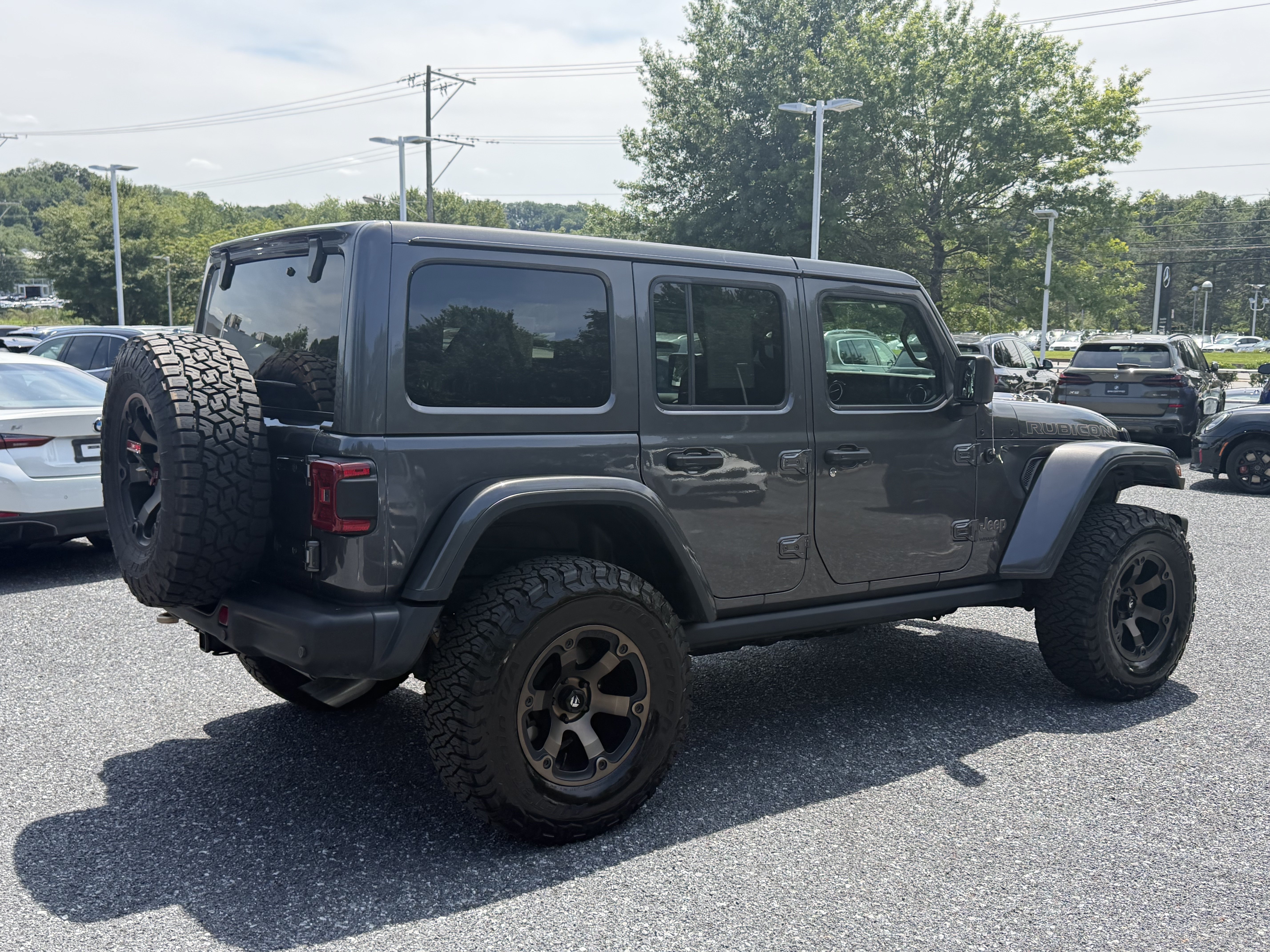 Used 2021 Jeep Wrangler Unlimited Rubicon w/ Dual Top Group AWD/4WD image 4