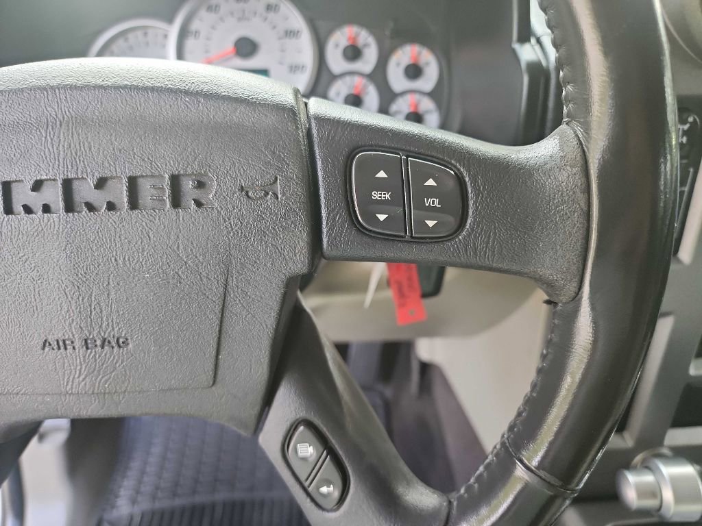 Used 2003 HUMMER H2 image 20