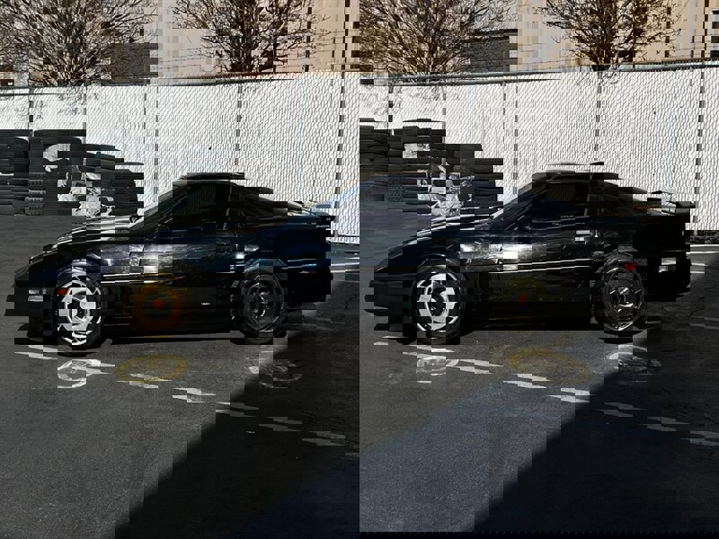 Used 1987 Chevrolet Corvette Coupe image 4