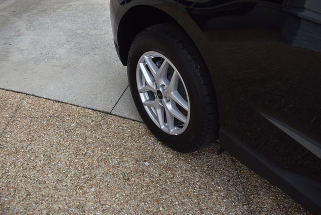 Used 2024 Ford Edge SEL image 13