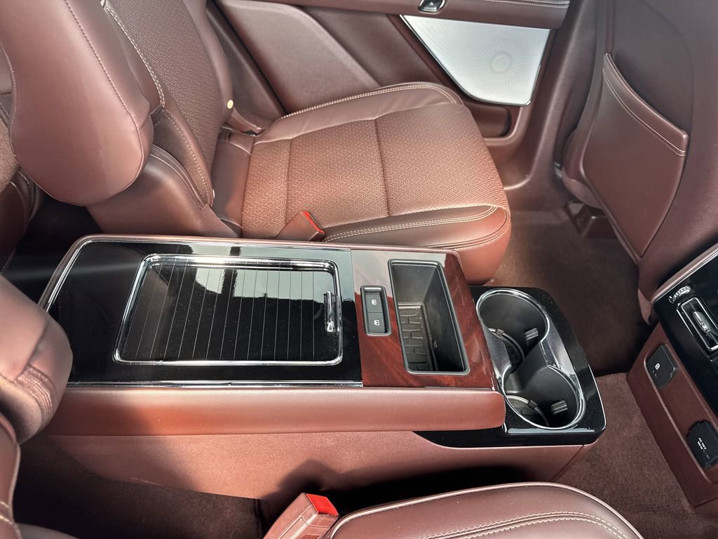 Certified 2023 Lincoln Aviator Black Label w/ Dynamic Handling Package image 16