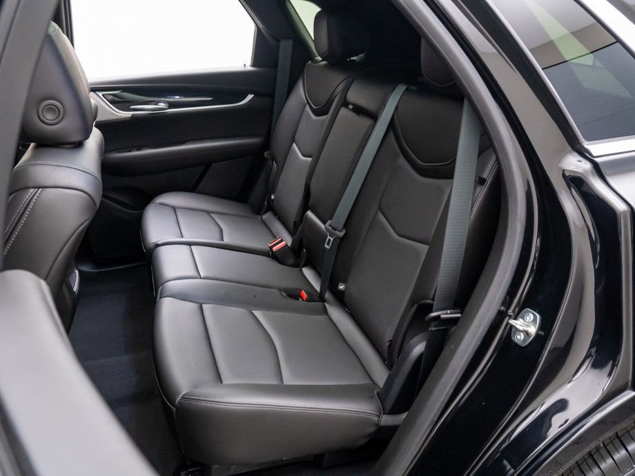 Certified 2024 Cadillac XT5 Premium Luxury w/ LPO, Floor Liner Package image 22