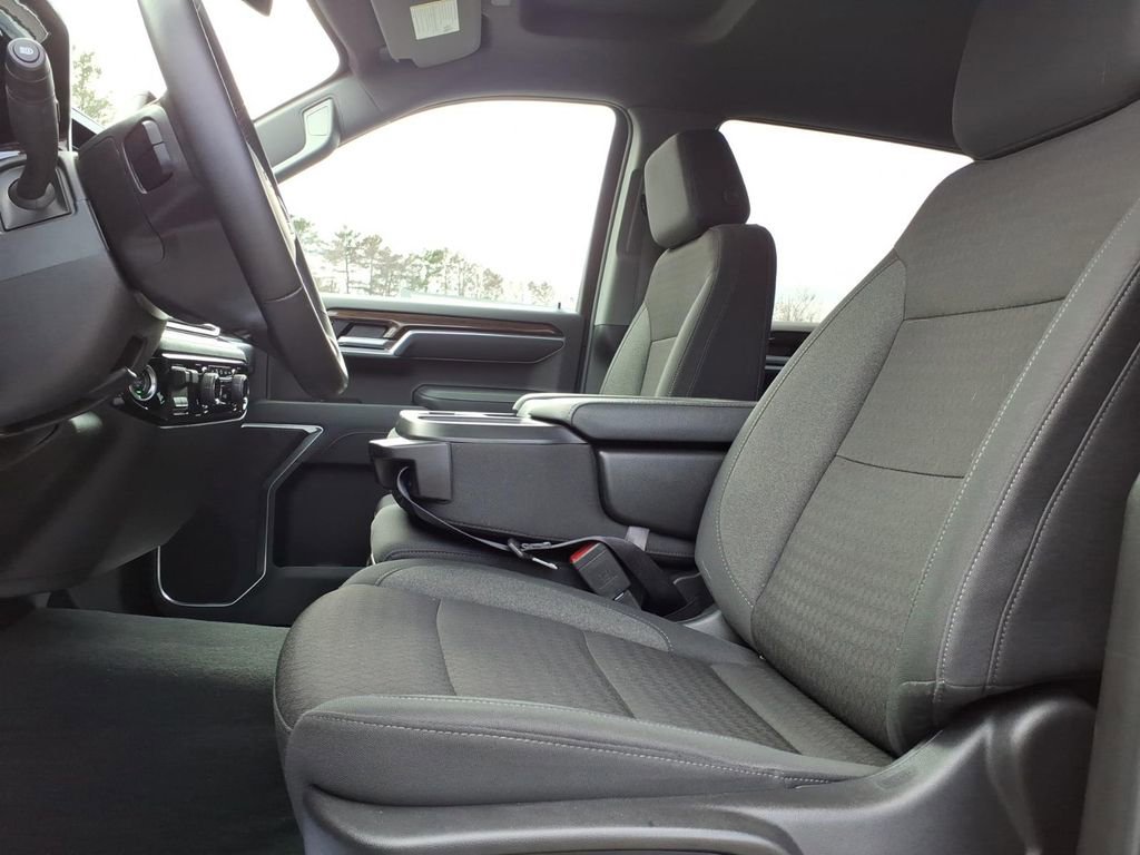 Certified 2026 Chevrolet Silverado 1500 LT image 13