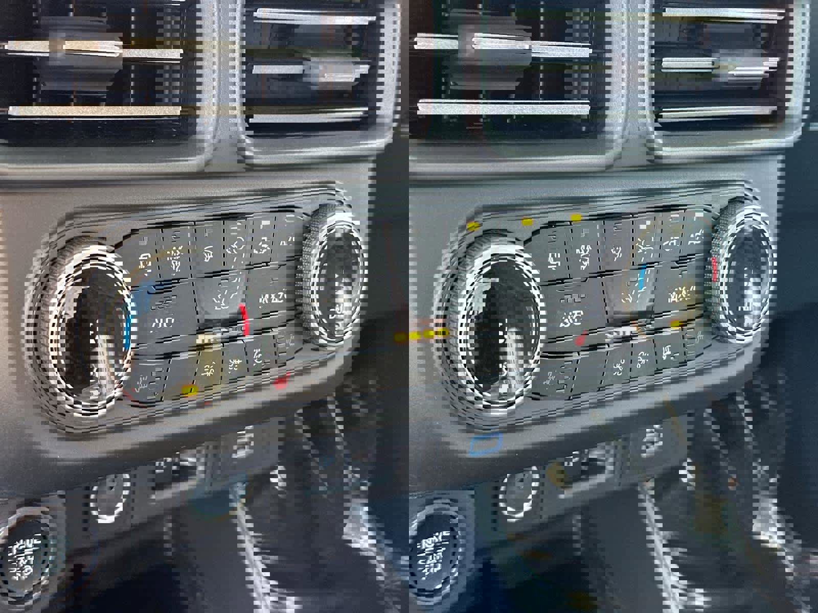 Used 2024 Ford Maverick Lariat w/ Black Appearance Package image 27