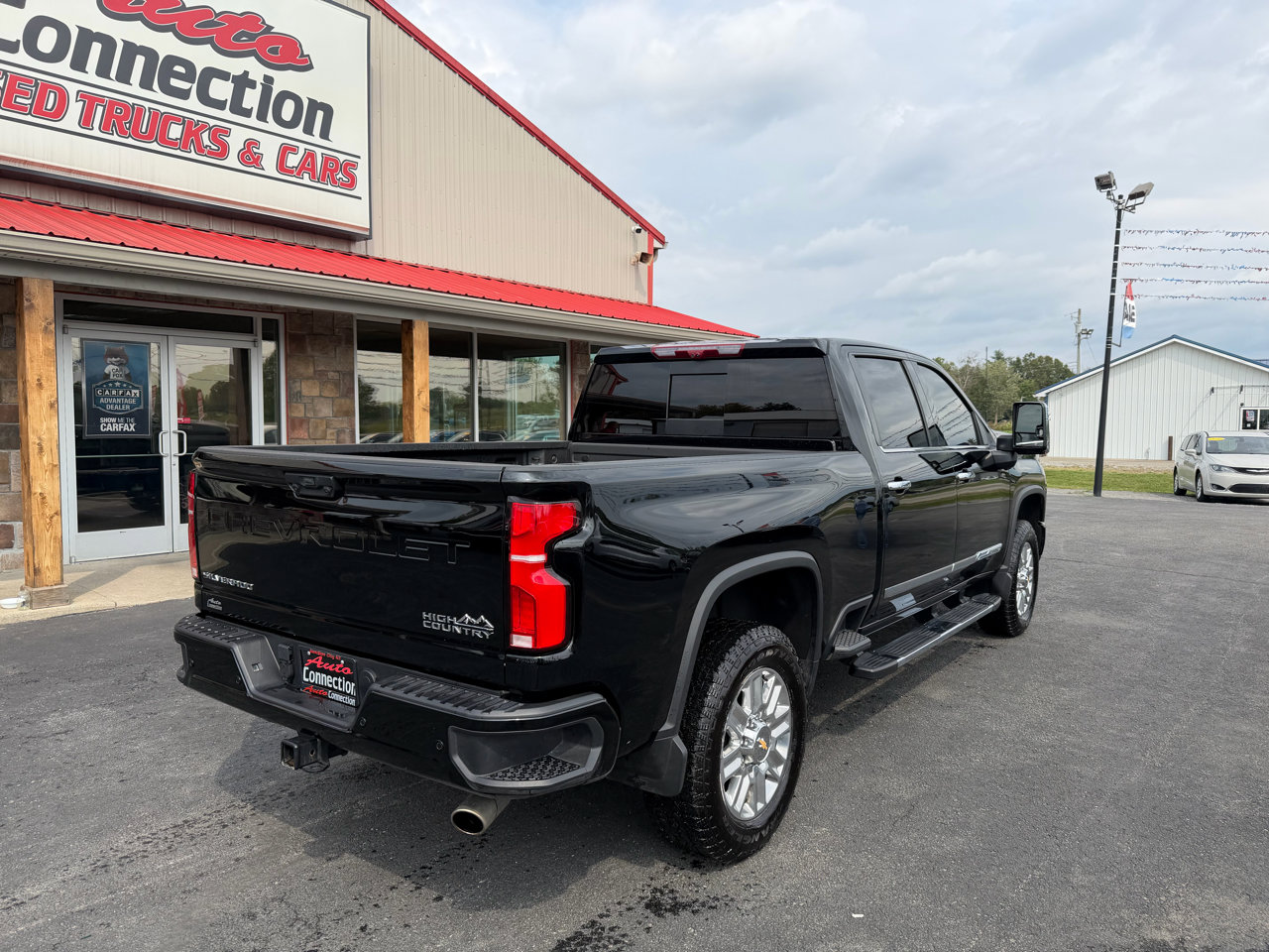 Used 2025 Chevrolet Silverado 2500 High Country w/ Technology Package image 4