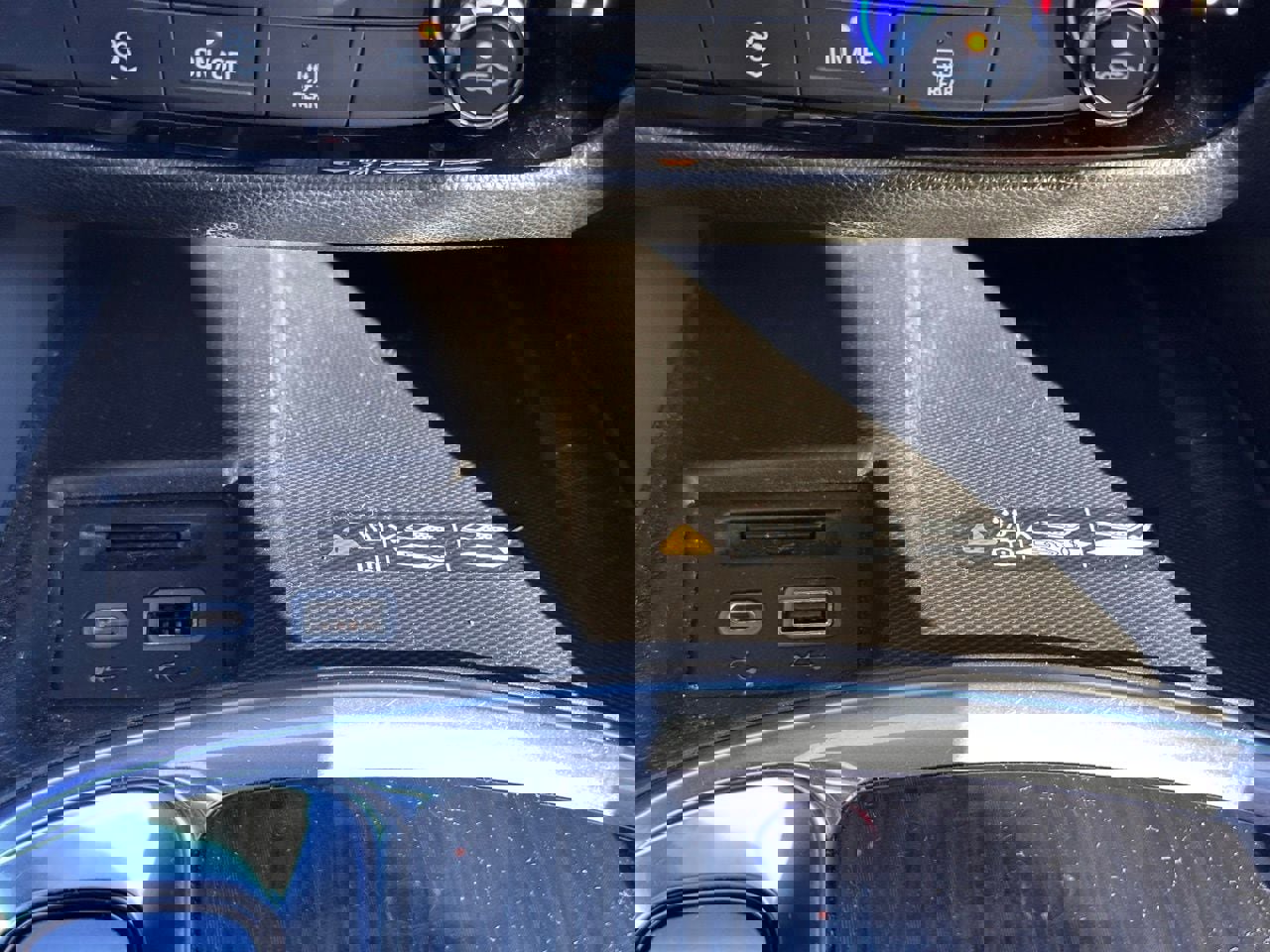 Used 2022 Buick Enclave Essence w/ Experience Buick Package image 37