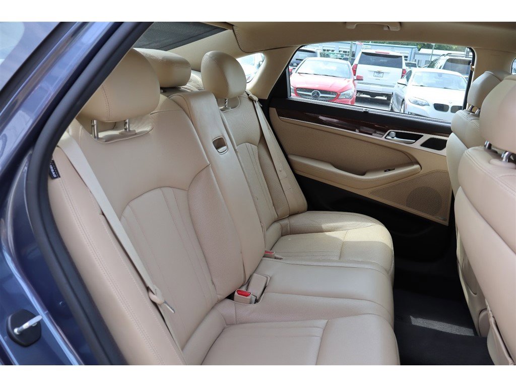 Used 2016 Hyundai Genesis 3.8 w/ Option Group 02 RWD image 23