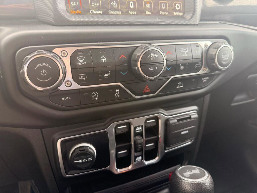 Used 2022 Jeep Wrangler Unlimited Sport AWD/4WD image 26