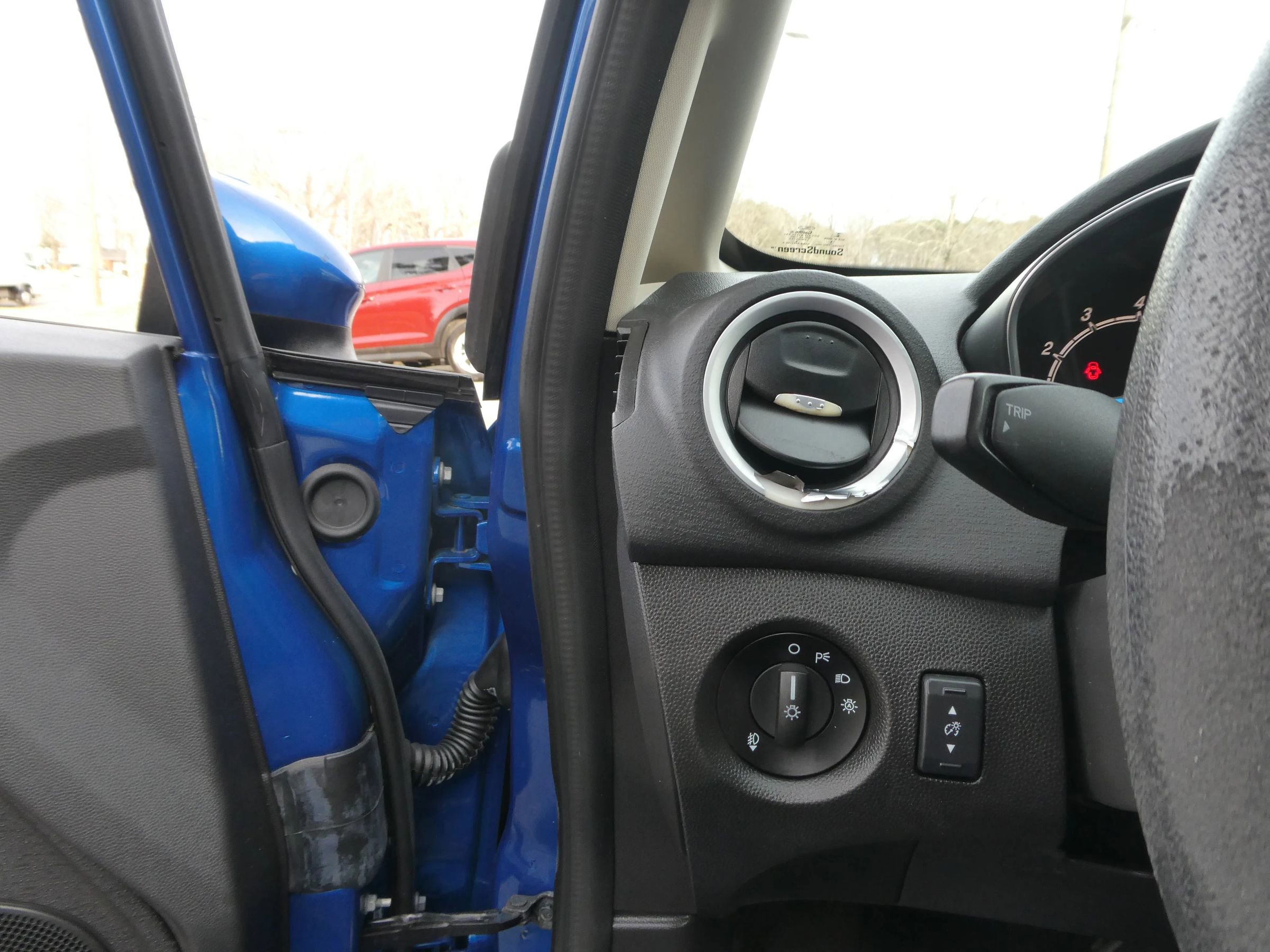 Used 2019 Ford Fiesta SE w/ Equipment Group 201A image 16