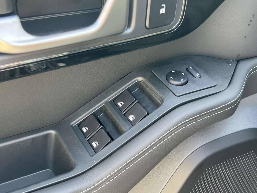 New 2025 INEOS Grenadier Station Wagon AWD/4WD image 16