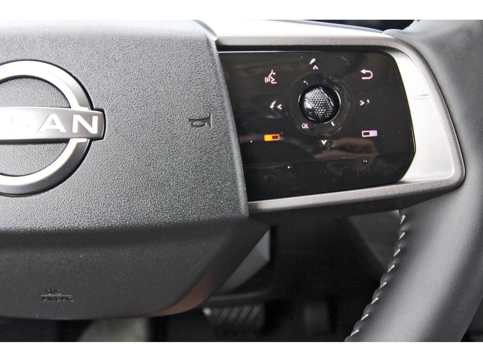 Certified 2025 Nissan Murano SL w/ Cargo Package AWD/4WD image 18