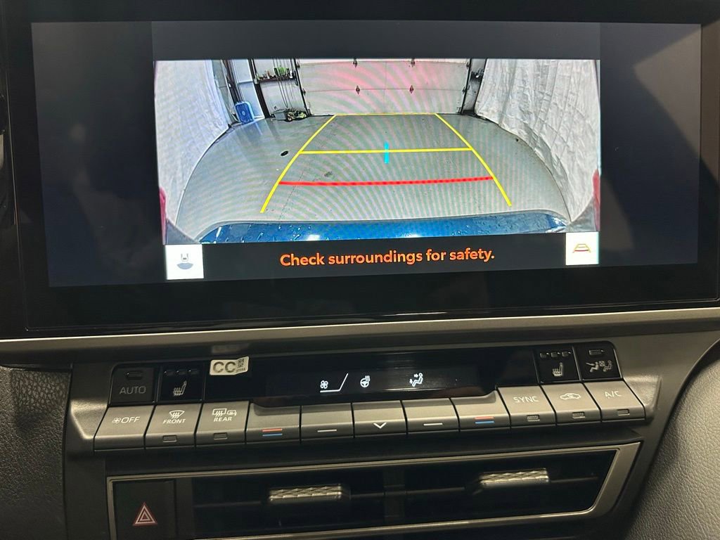 Used 2026 Toyota Camry XSE FWD image 39