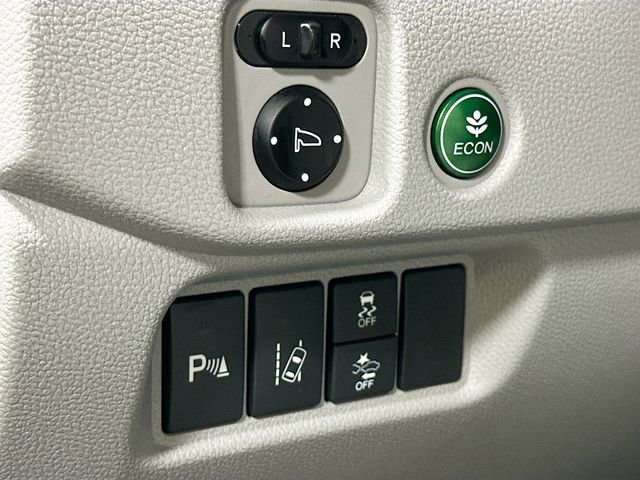 Used 2018 Honda Pilot Touring image 8