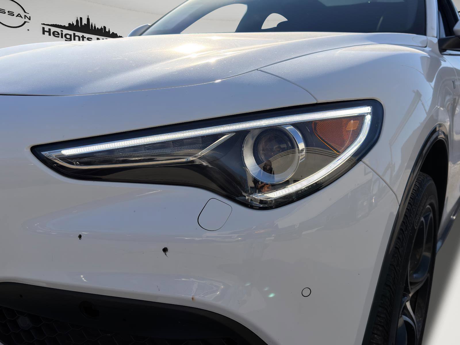 Used 2023 Alfa Romeo Stelvio Ti image 27