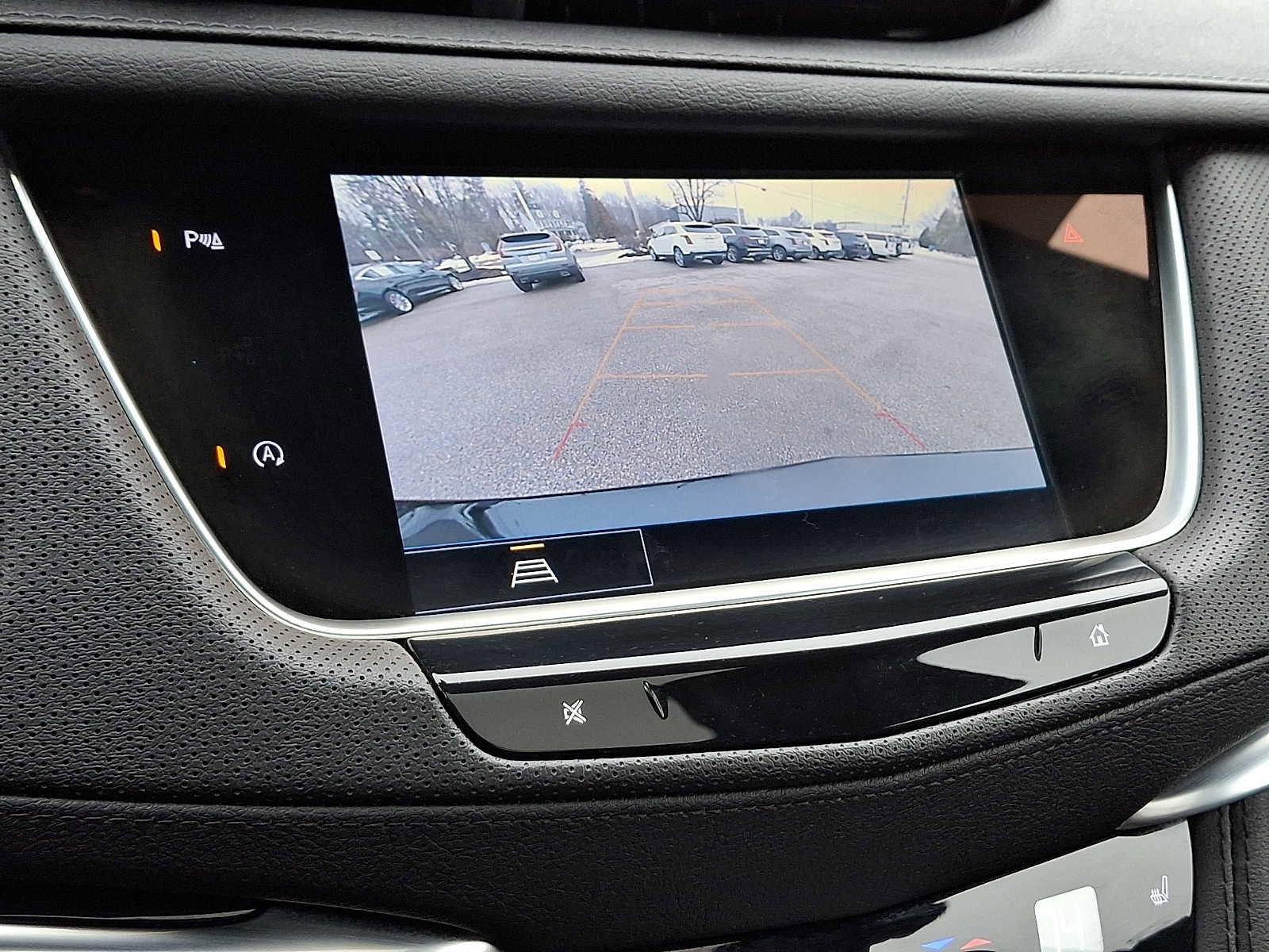 Certified 2024 Cadillac XT5 Premium Luxury w/ LPO, Floor Liner Package image 32