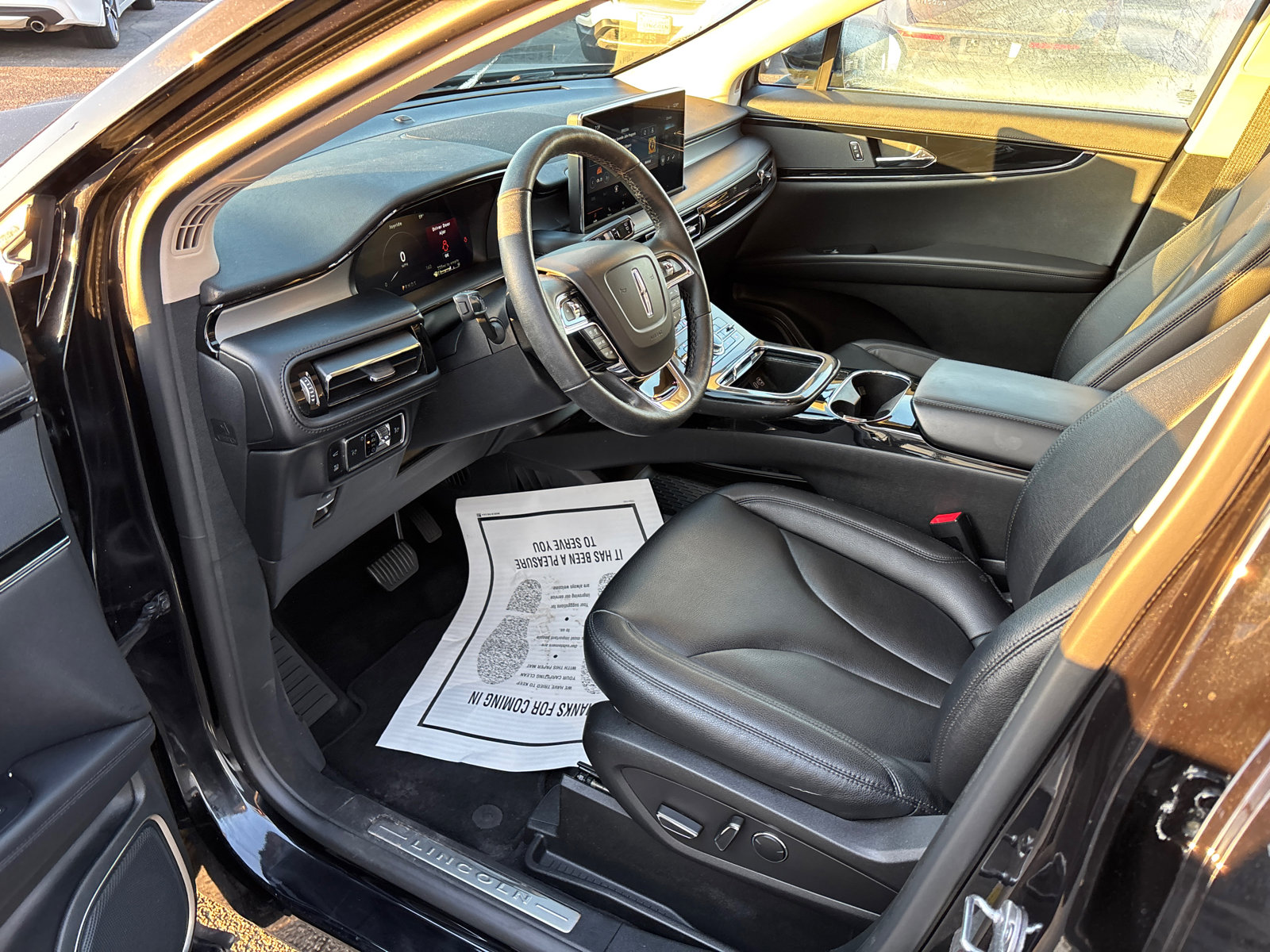 Used 2023 Lincoln Nautilus FWD image 24