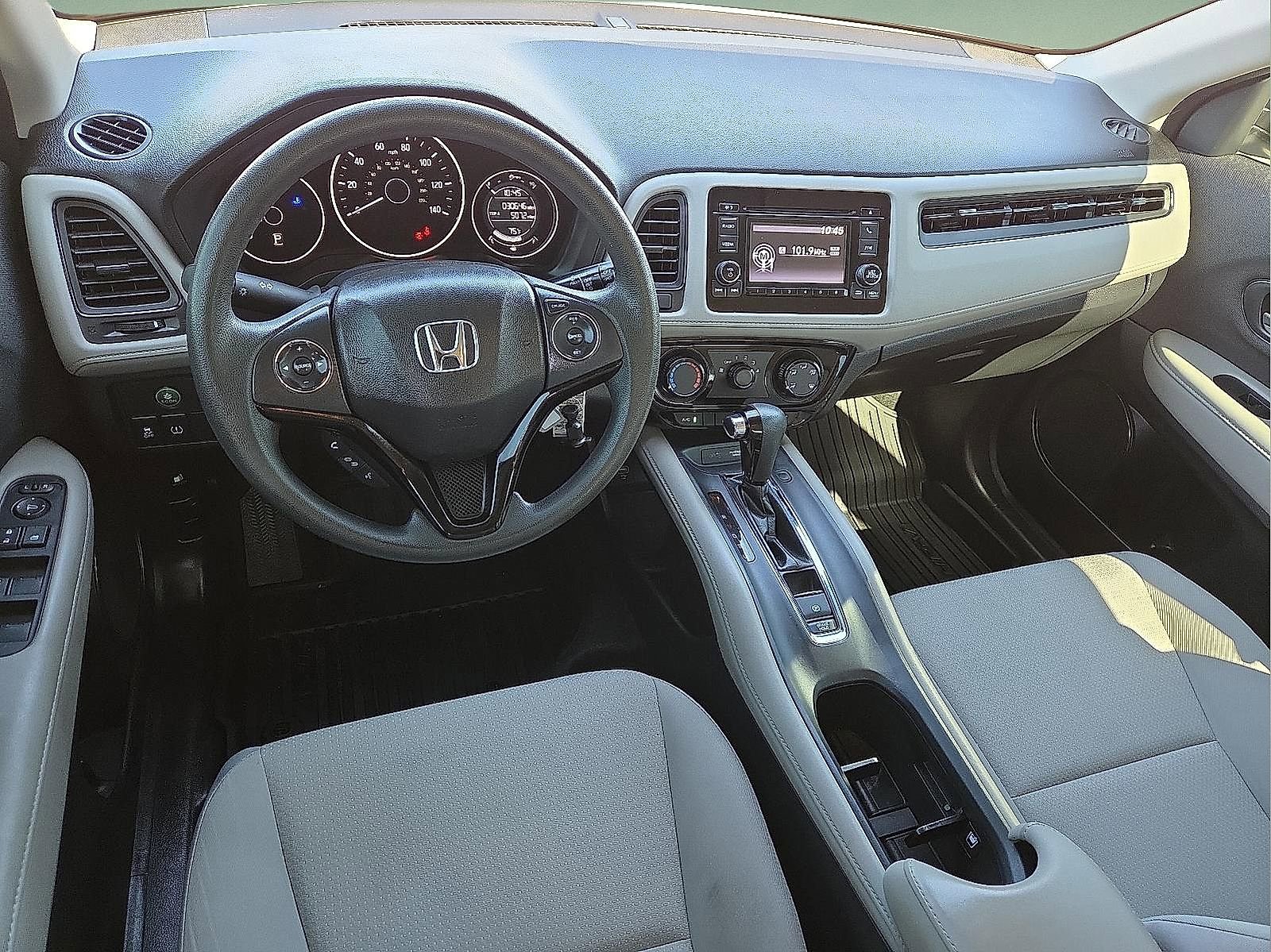 Used 2021 Honda HR-V LX image 11