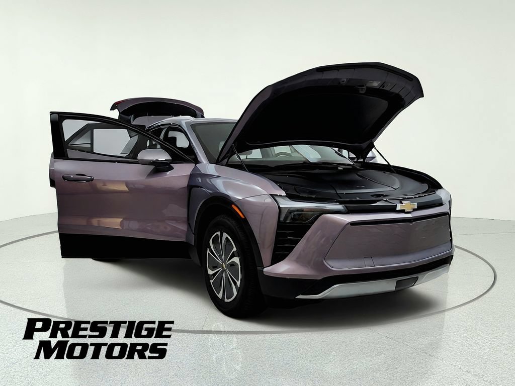 Used 2024 Chevrolet Blazer EV LT AWD/4WD image 11