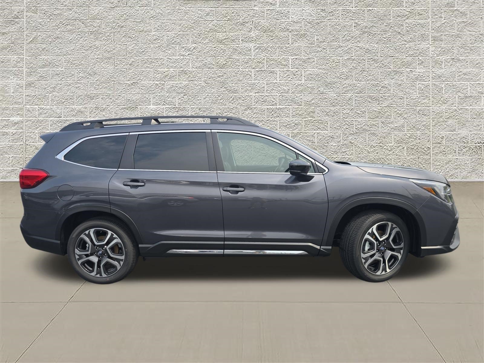 New 2026 Subaru Ascent Limited w/ Popular Package #2 AWD/4WD image 8