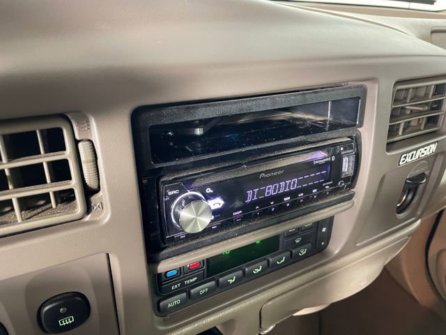 Used 2004 Ford Excursion Eddie Bauer image 7