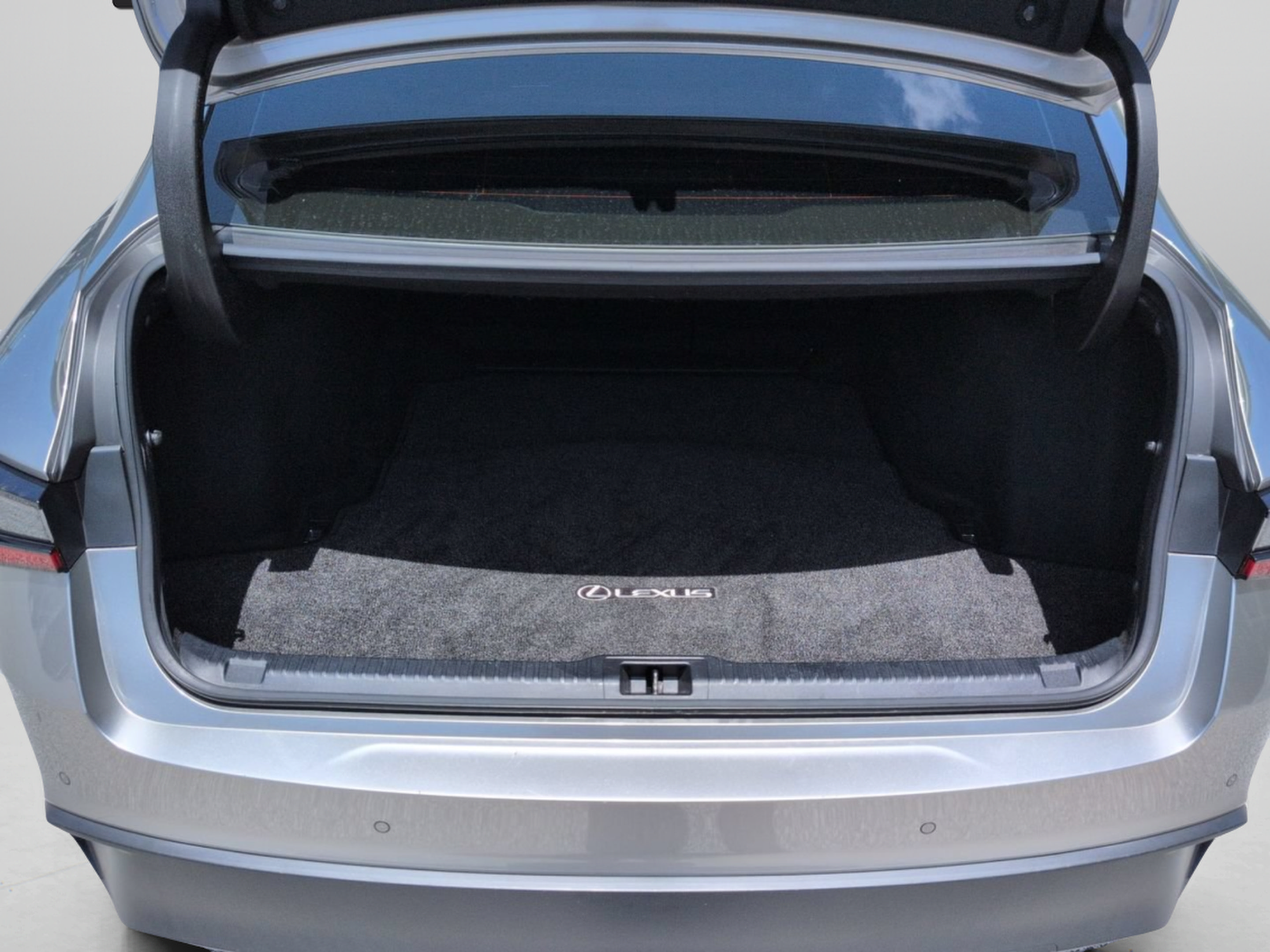 Used 2023 Lexus IS 300 w/ Premium Package RWD image 16