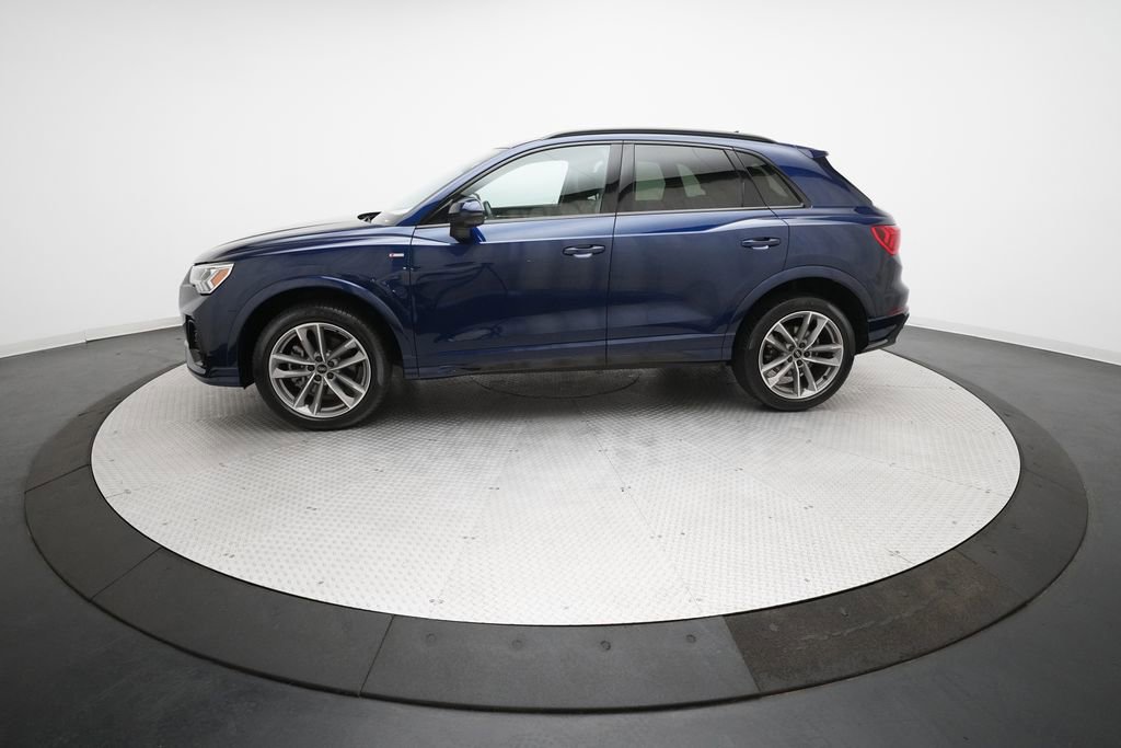 Used 2023 Audi Q3 2.0T Premium Plus w/ Premium Plus Package image 25