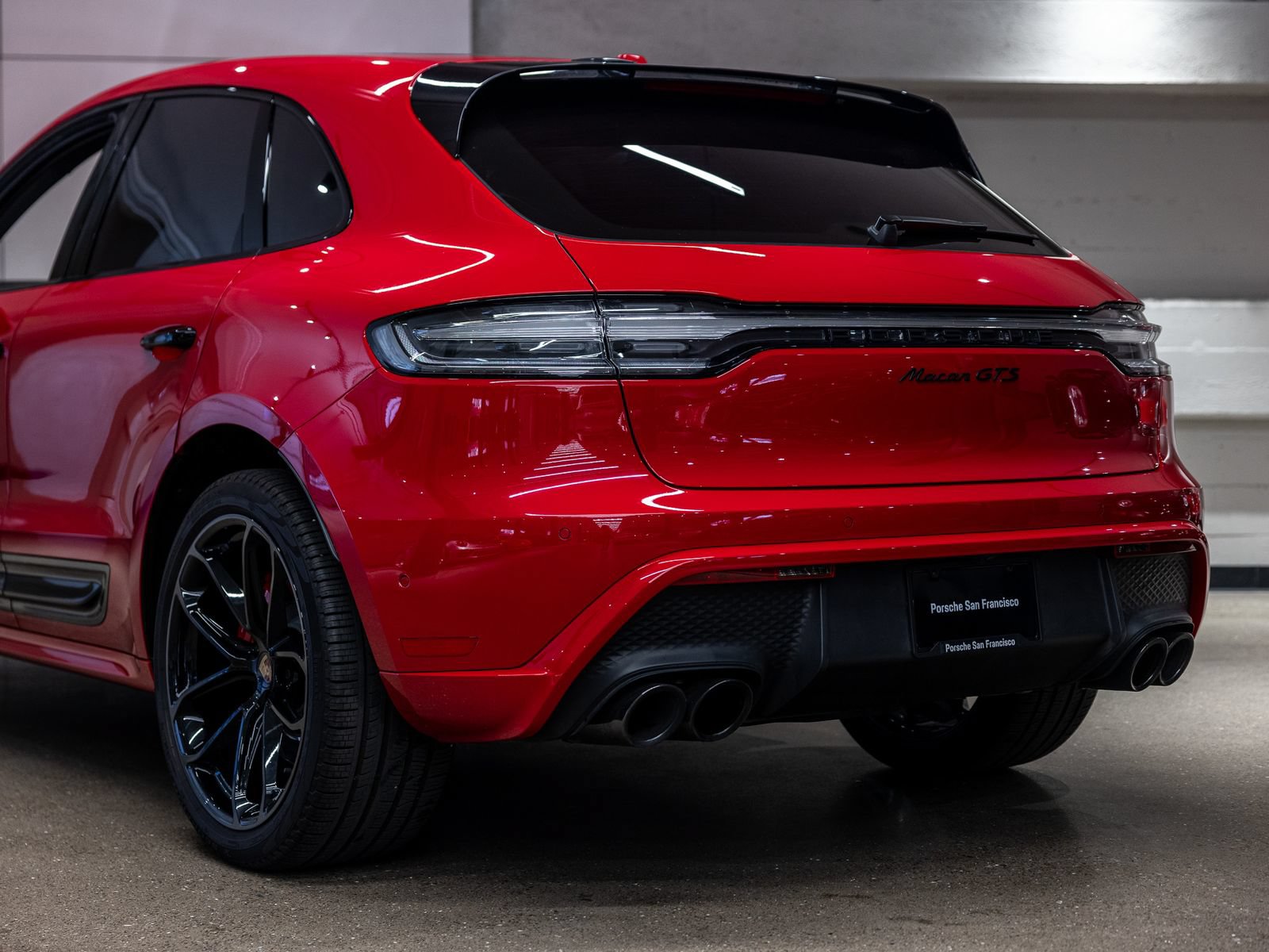Certified 2024 Porsche Macan GTS AWD/4WD image 25