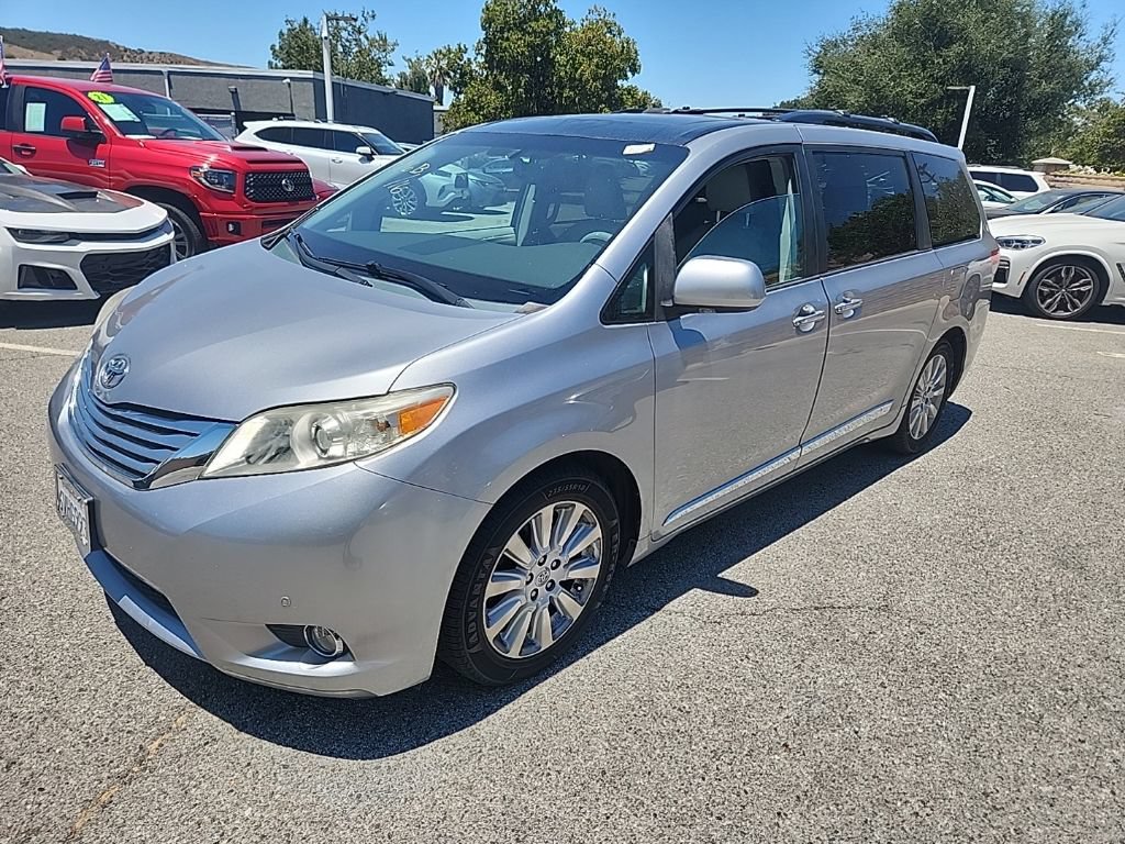 Used 2012 Toyota Sienna Limited w/ Premium Pkg