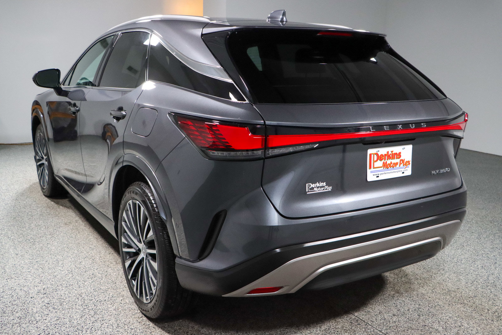 Used 2024 Lexus RX 350 Premium Plus w/ Convenience Package image 9