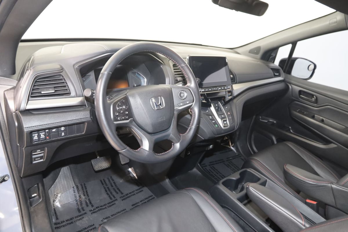 Used 2023 Honda Odyssey Sport image 25