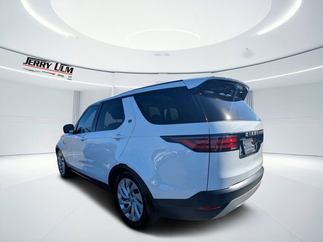 Used 2025 Land Rover Discovery S image 4