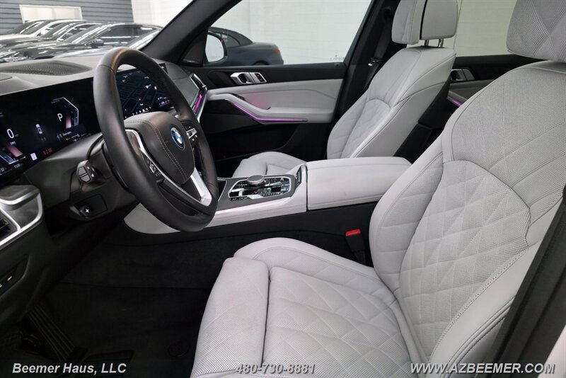 Used 2026 BMW X5 xDrive50e AWD/4WD image 18